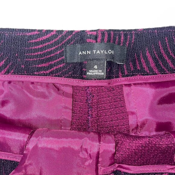 Ann Taylor Pink and Navy Palm Leaf Printed Shorts - Size 4 - Picture 3 of 7